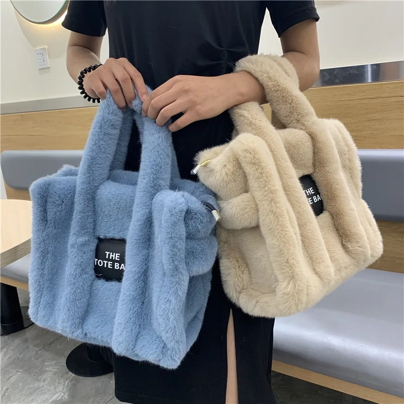 Winter Women Faux Fur  Plush The Tote Bag Retro Large Capacity Handbag Simple Shoulder Designer Women Black Handbag