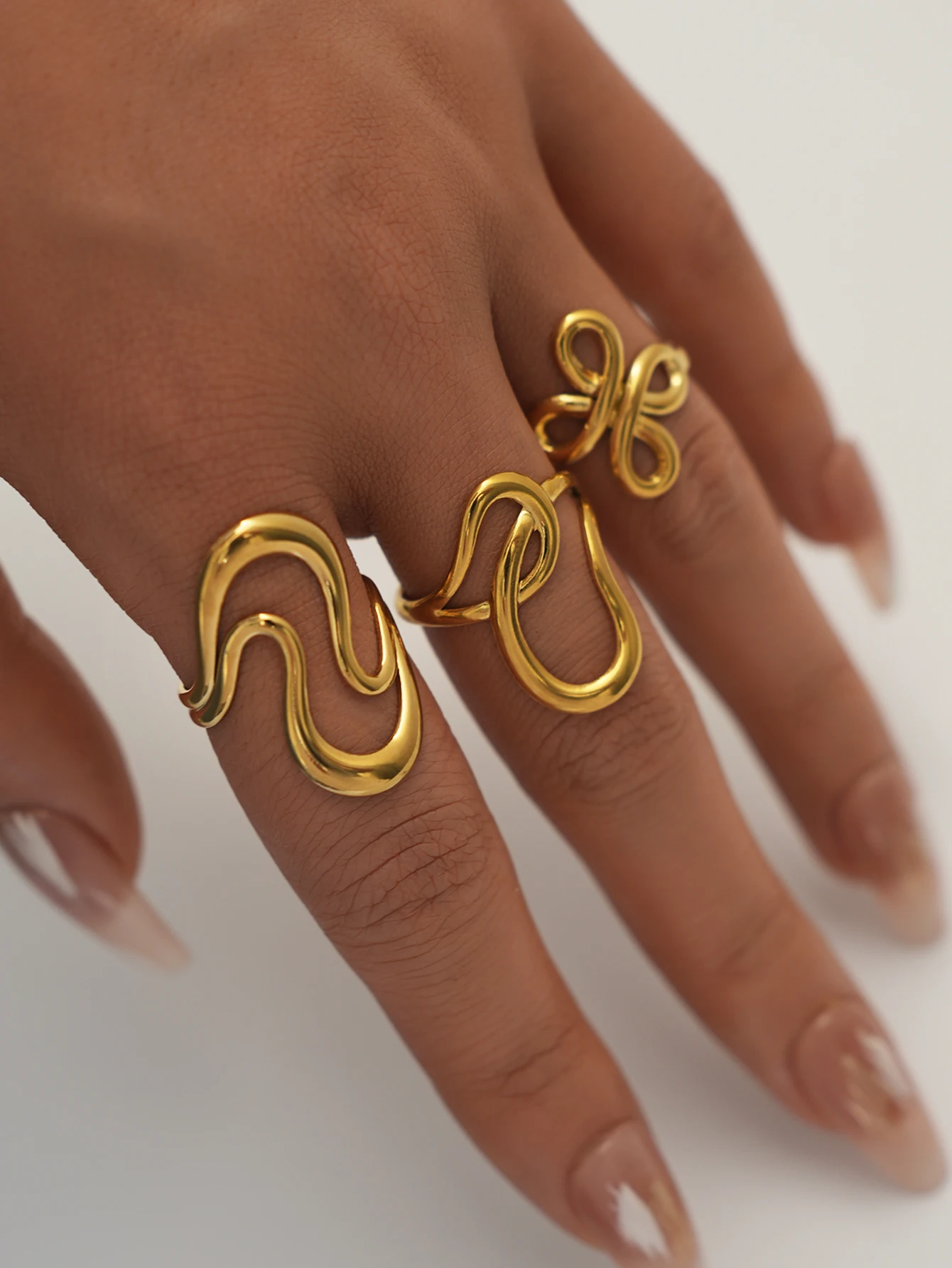 Stainless Steel Gold Color Rings for Women Men 2025 Colorfast Popular Party Personalized Exaggerated Charms Jewelry Gifts