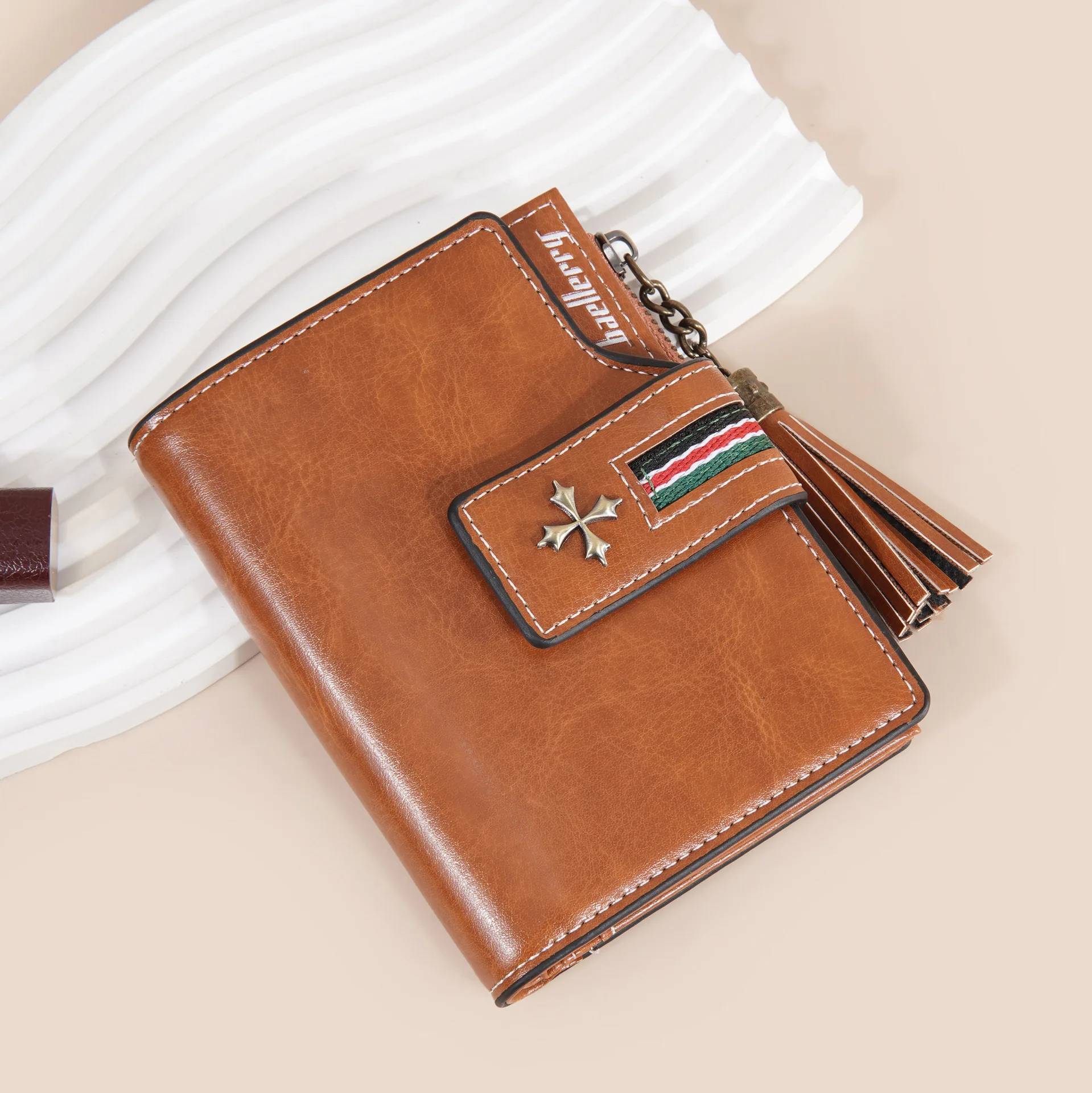 Neue PU-Damenbrieftasche mit Ölwachs-Lederquasten, Modische Dreifach Gefaltete Kurze Geldbörse, Mehrfach-Fach Reißverschluss-Münzbörse – Detail 31