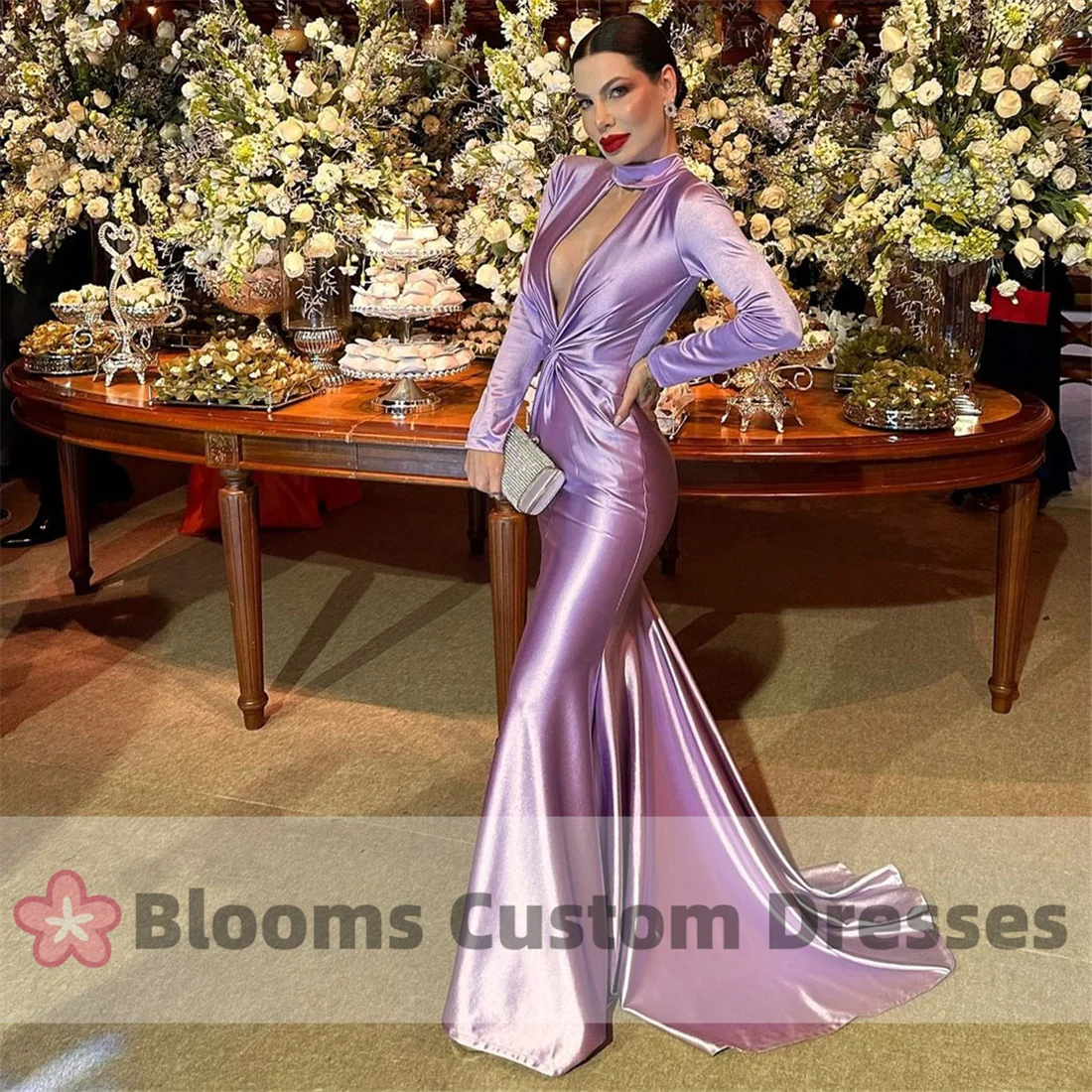 

Blooms Simple Sexy V-neck Shiny Satin Evening Dresses Mermaid Lavender Long Sleeves Pleat Formal Occasion Party Dress For Prom