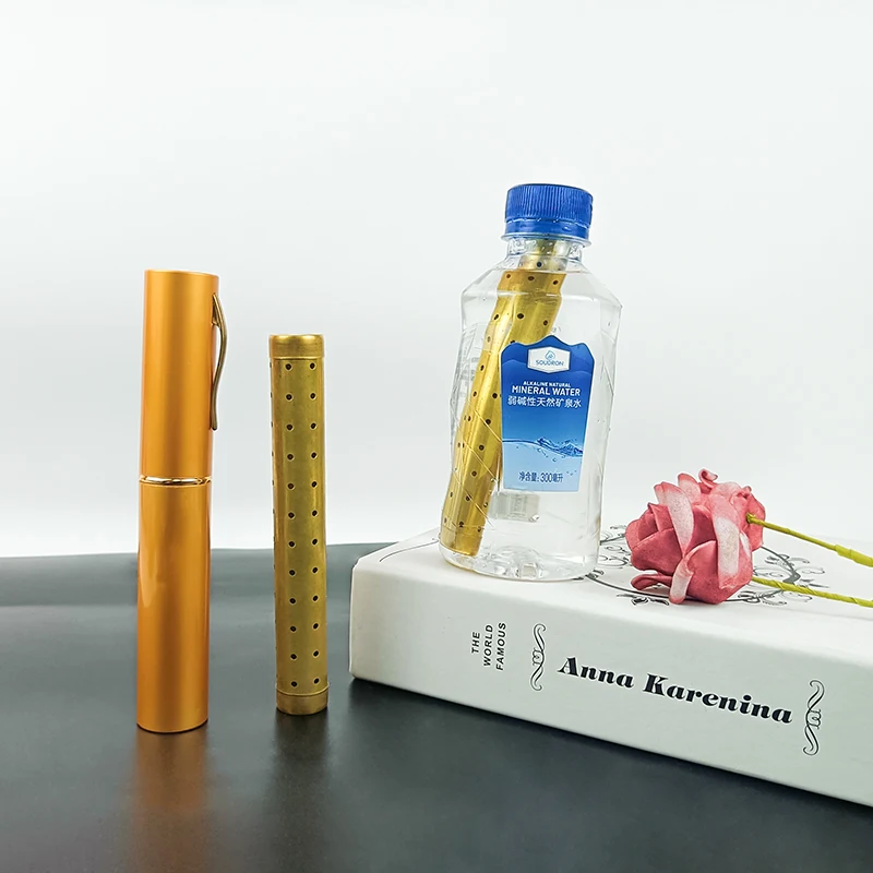 A Portable Flat Head Brass Water Rod With A PH Value of 8-9 Can Improve Water Quality And Enhance Immunity