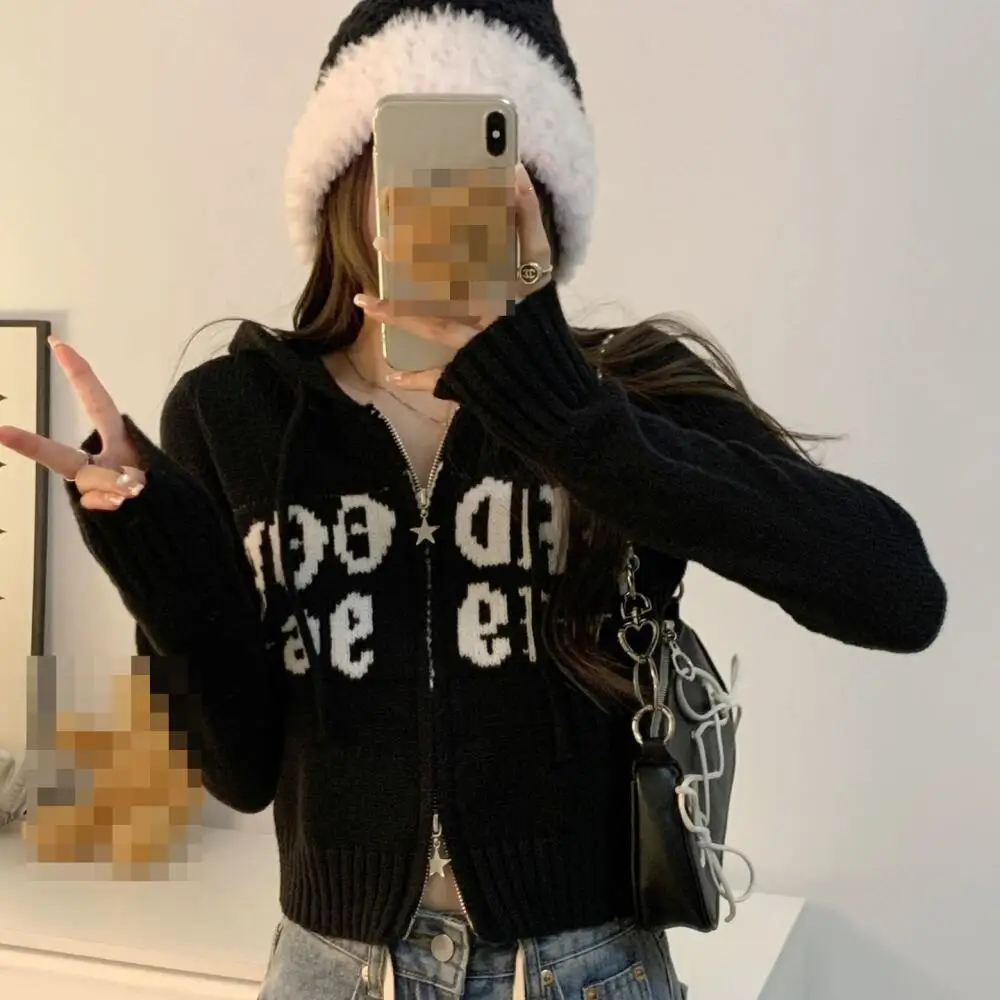 

Новая женская теплая вязаная куртка-худи Y2K на молнии, укороченная повседневная зимняя одежда для женщин, уютная верхняя одежда