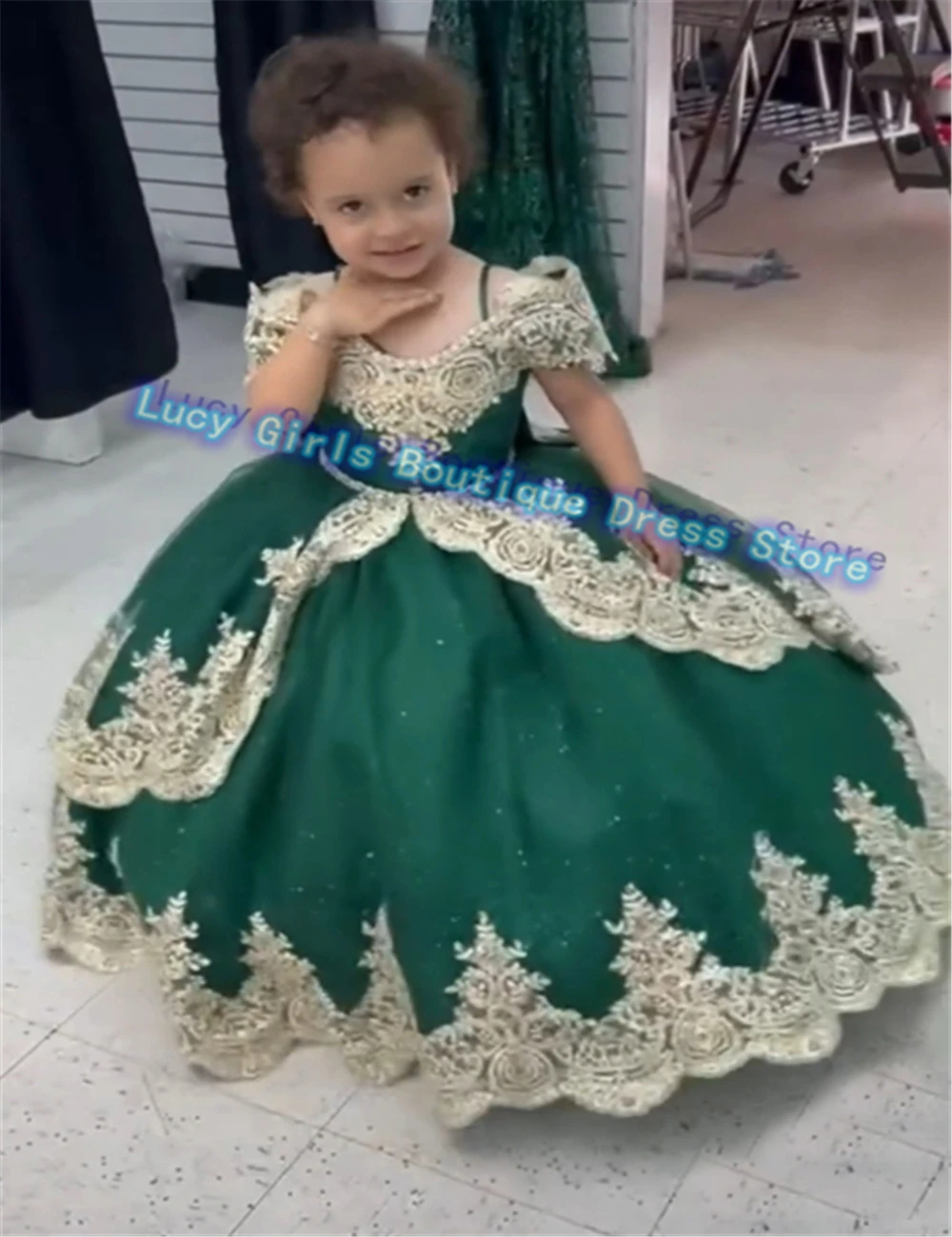 

Elegant Green Flower Girl Dress Tulle Fluffy With Gold Applique Gala Banquet For Wedding Ball Party Kids Birthday Evening Gowns