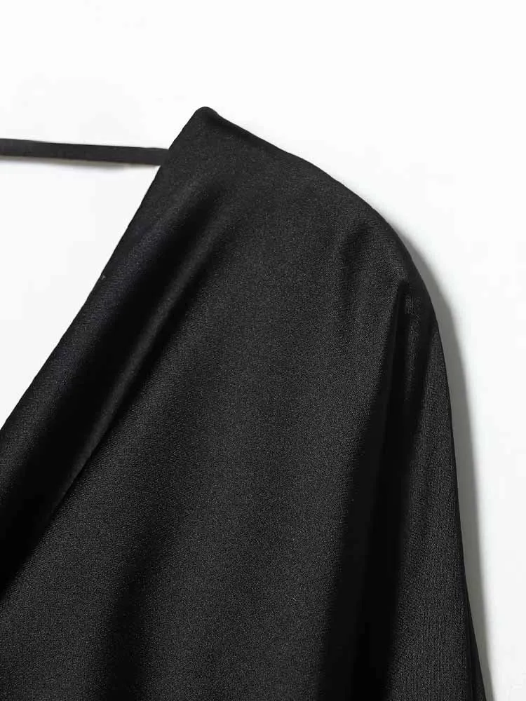 Estilo europeu e americano inverno nova moda na moda simples feminino de manga comprida textura de cetim de seda vestido de gola drapeada