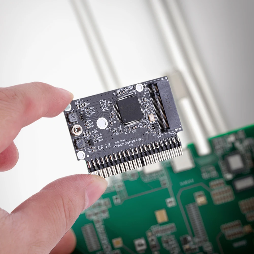 Adattatore M.2 NGFF SATA SSD a IDE da 2,5 pollici 44 pin Adattatore IDE M.2 da 150 MB/s senza driver per computer desktop portatile notebook e altro ancora