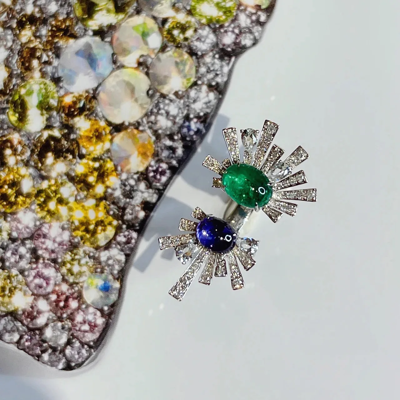 High End Dual Tone Blue-green Gemstone Flower Ring Adjustable Full Diamond Sparkling Creative Rings for Women Party Jewelry Gift