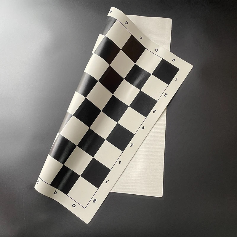 Großes 50 cm großes, tragbares, rollbares, weiches Schachbrett mit Schwarz-Weiß-Gitterbrett, Spielzubehör-Standardbrett aus PU-Material
