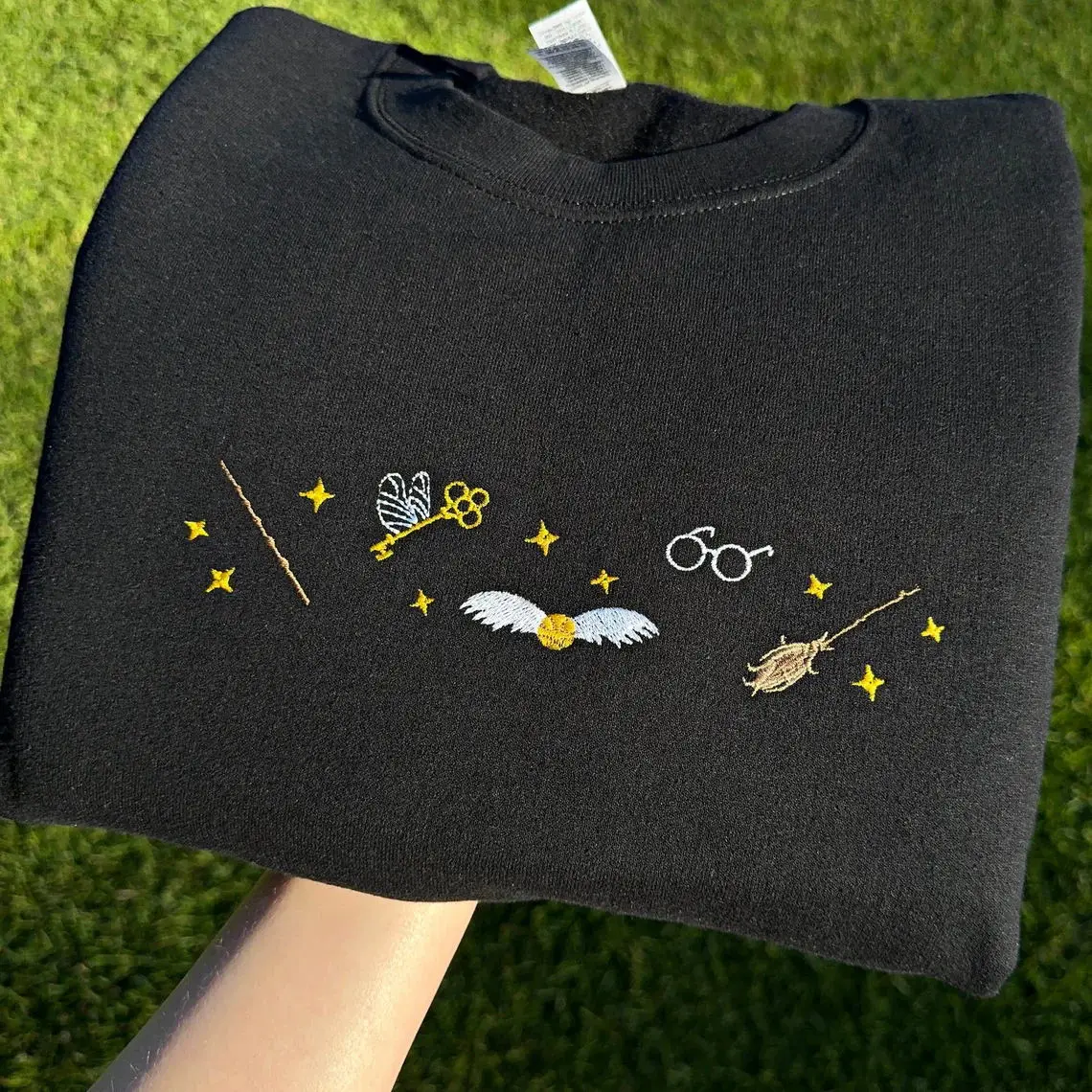 Vintage Style School of Magic Embroidered Crewneck Sweatshirts Women Loose Cotton Thick Fleece Pullover Casual Bookish Jumpers