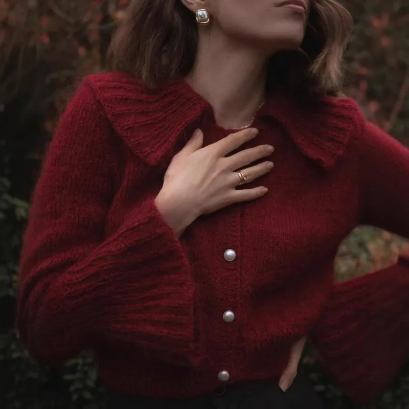2025 new autumn and winter French doll big collar single breasted loose and versatile long sleeved knitted cardigan sweater 4