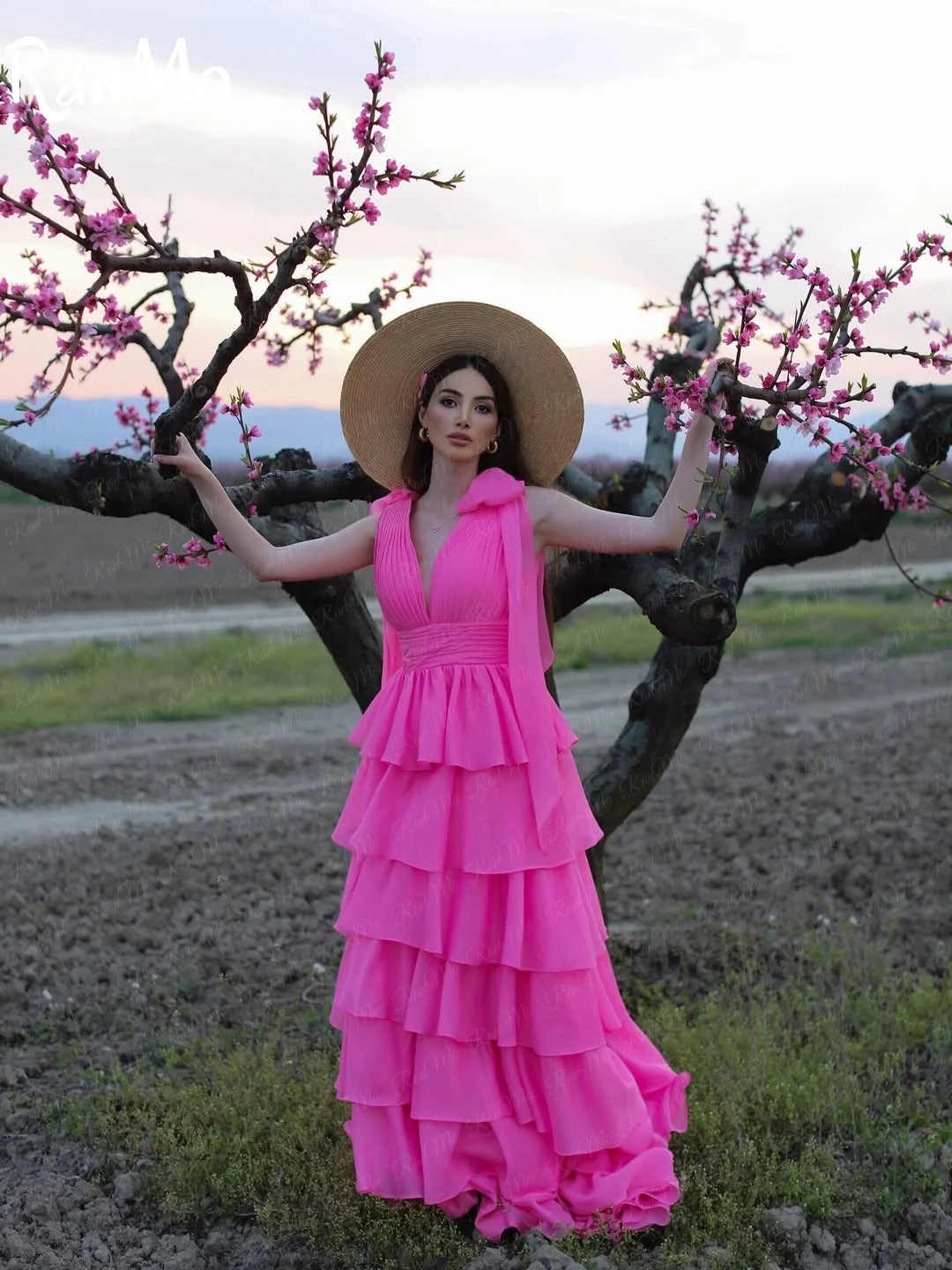 Ranmo Customized Pink Multi-Layered A-line Side Slit robes de soirée Sleeveless Party Dresses Floor-Length Bow Prom Dress 2025