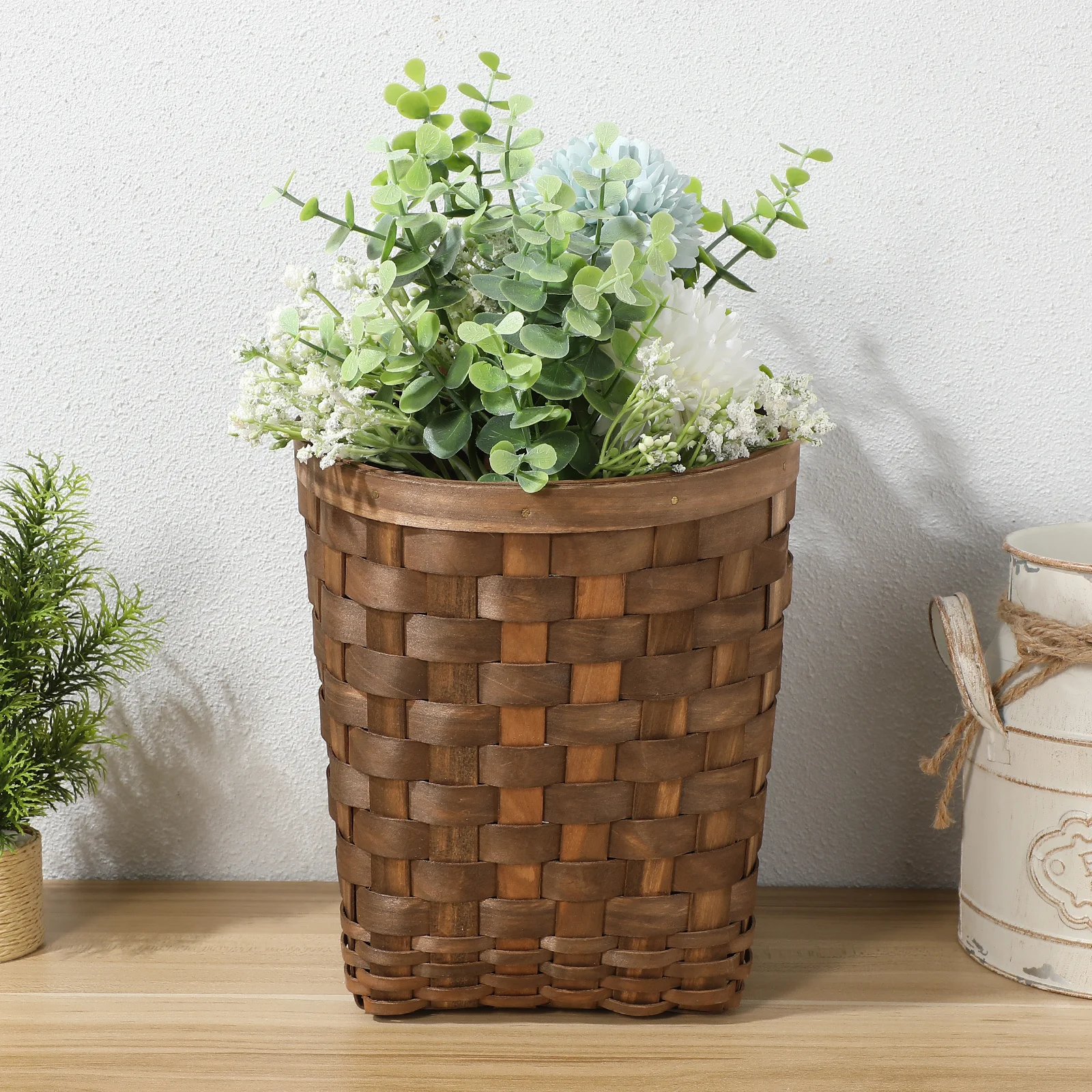 

Decorative Woven Hanging Basket Wall Mounted Storage for Kitchen Fruits Vegetables Candies Snacks Farmhouse Style Home Decor