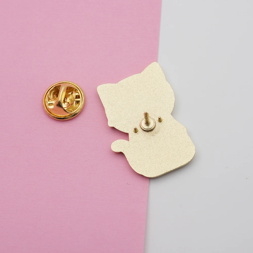 Niedliche Kuh-Katze Emaille-Anstecknadel Post-it Kätzchen-Abzeichen Anhängliches Kätzchen-Brosche Kreatives Neuartiges Halsband-Zubehör Reversnadel Geschenk – Detail 3