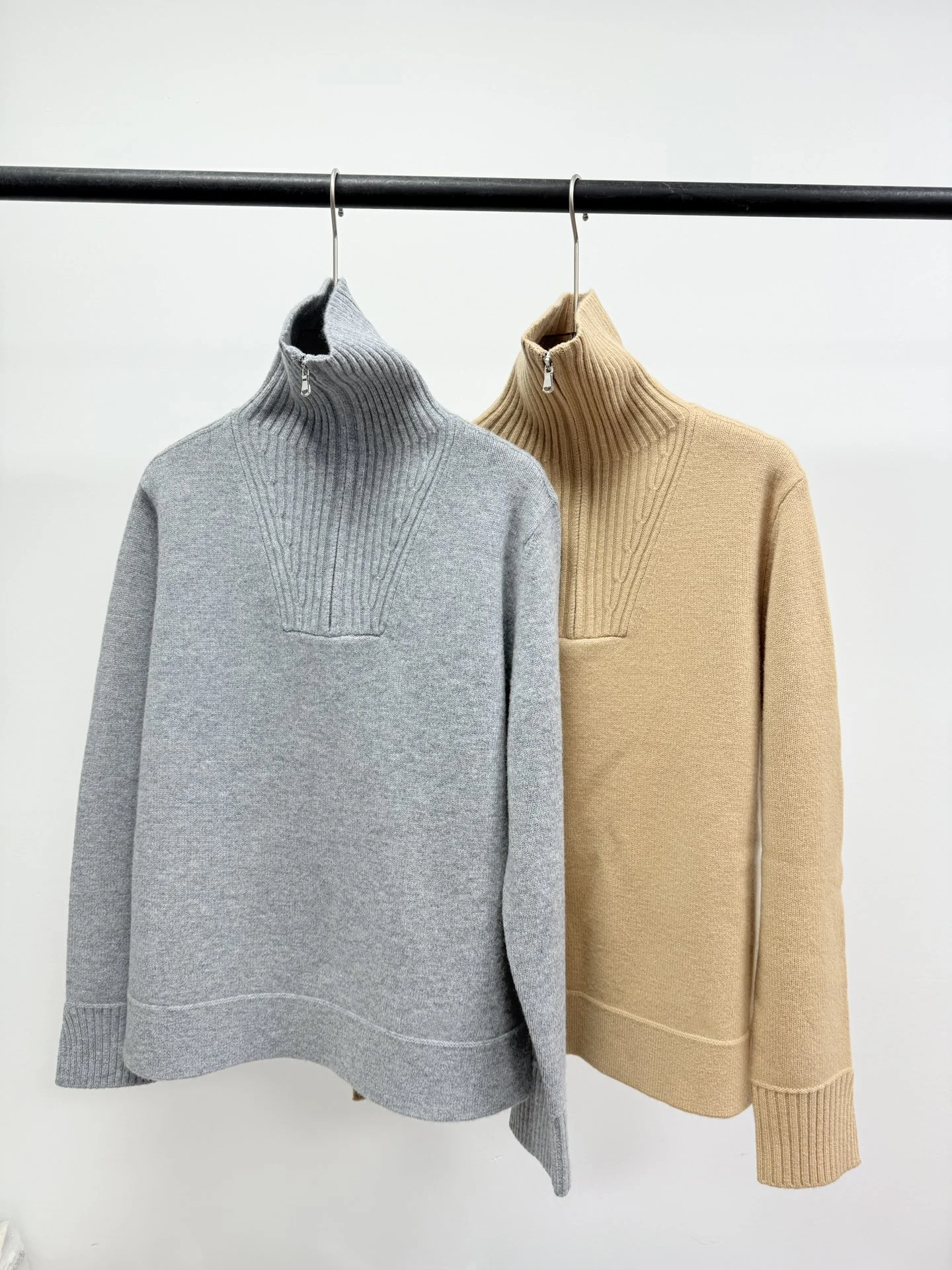 

New Autumn/Winter High-Quality Fashionable Casual Cashmere And Wool Blend Half-Chest Zipper Sweater For Women