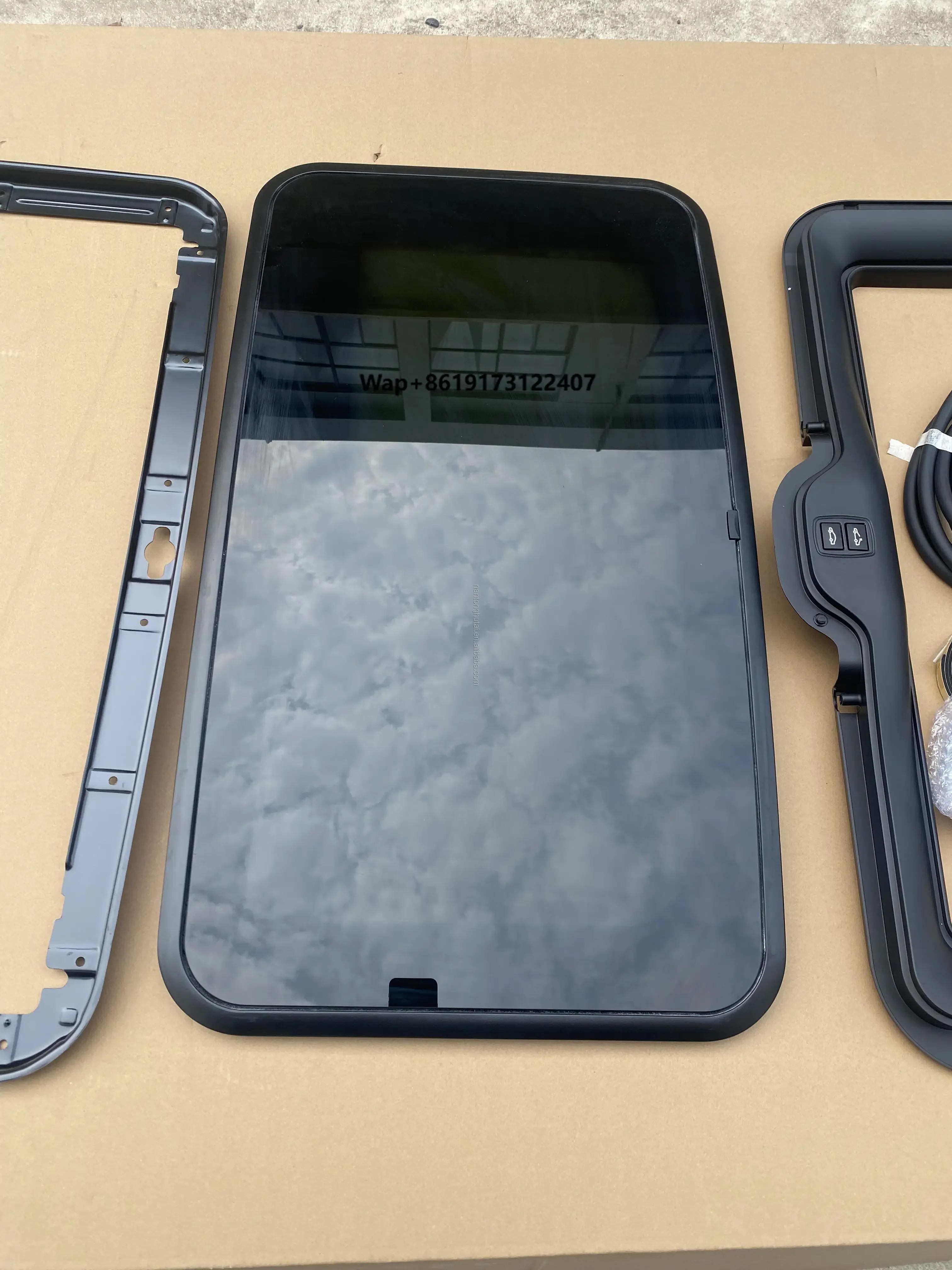 

Hot Sale Universal Sunroof Sunroof, Convertible & Hardtop