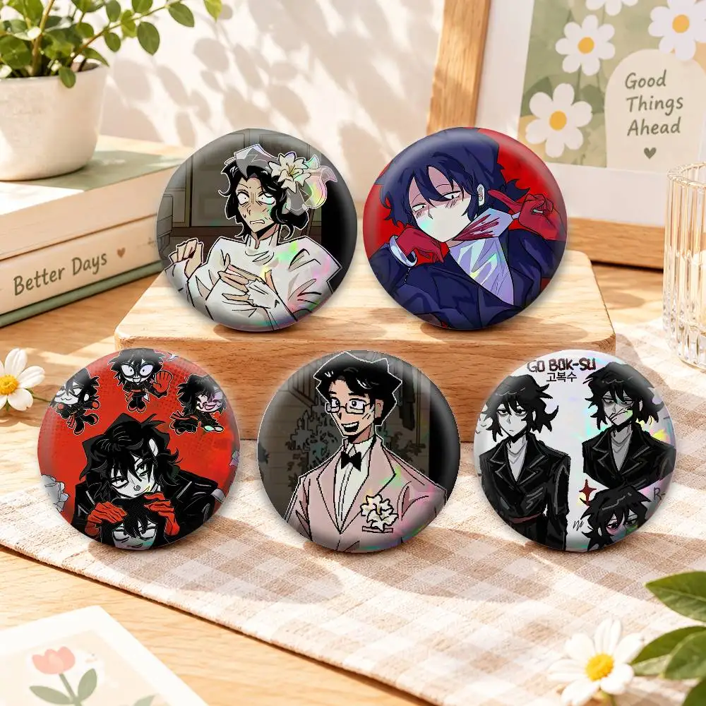 COOL M-Married in Red Badges Creative Tinplate Button PinsBrooch Badge Clothes Backpack