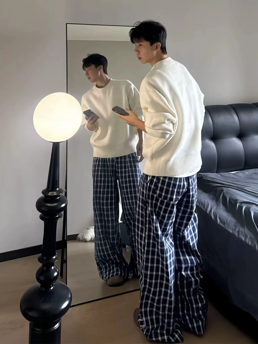 Loose Casual Pants for Men in Plaid Bubble Cloth Wide Leg Cleanfit Drapey Comfortable Straight Tube Trousers Summer Wear