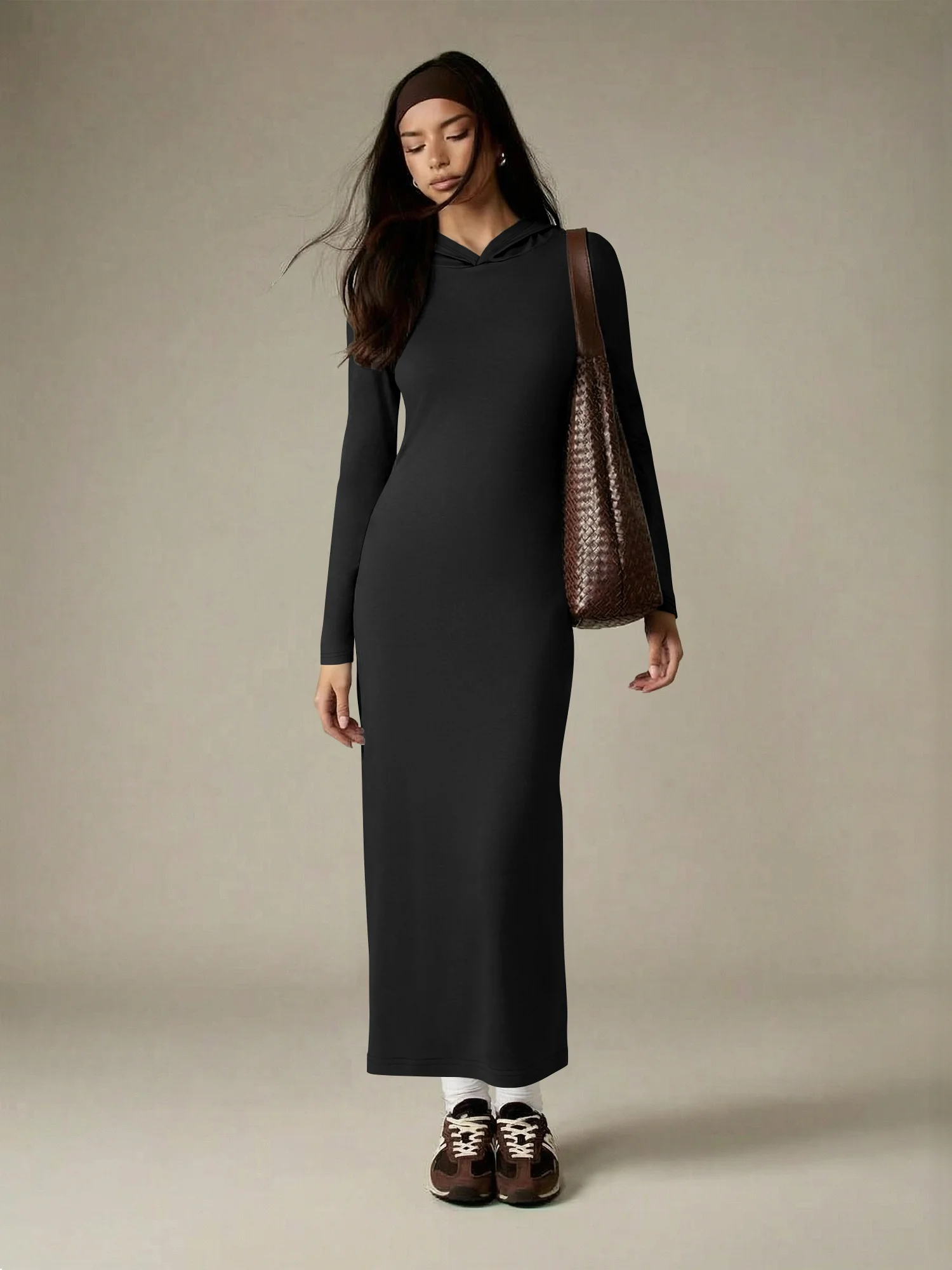 Versatile Inner‑and‑Outer‑Wear Sweatshirt Dress, Slim‑Fit Hooded Maxi Outfit for Year‑Round Mix‑and‑Match Styling