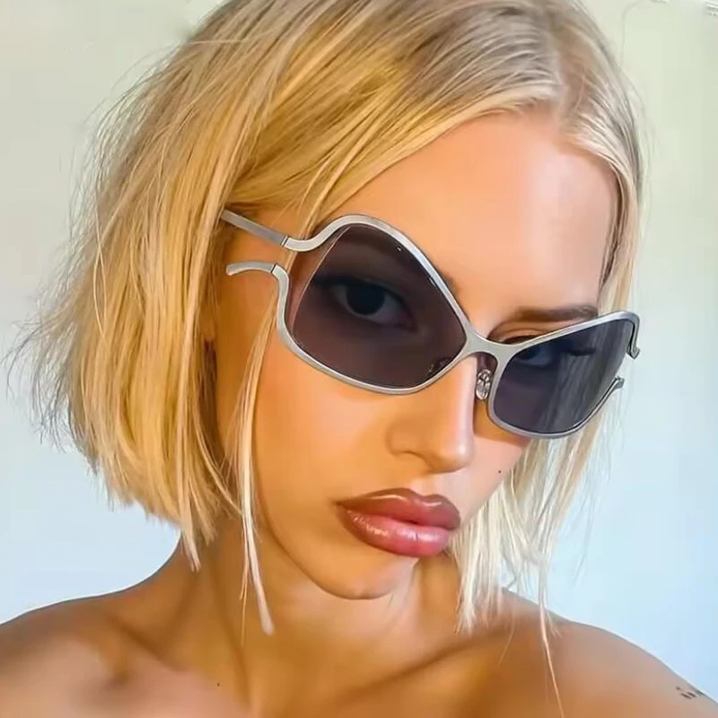 جديد Y2K موضة المعادن الشرير الجوف النظارات الشمسية للنساء العلامة التجارية العصرية الصيف في الهواء الطلق فضي نظارات شمسية الإناث Oculos دي سول
