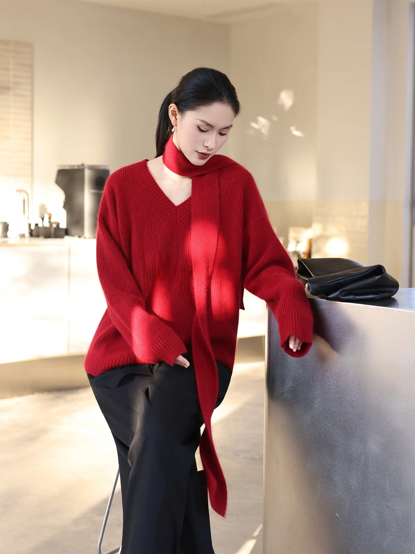 

Красный свитер-шарф из смесового кроличьего плюша, вязаный, весенний дизайн, V-образный вырез, свободный крой, удобный, с длинными рукавами, женский топ