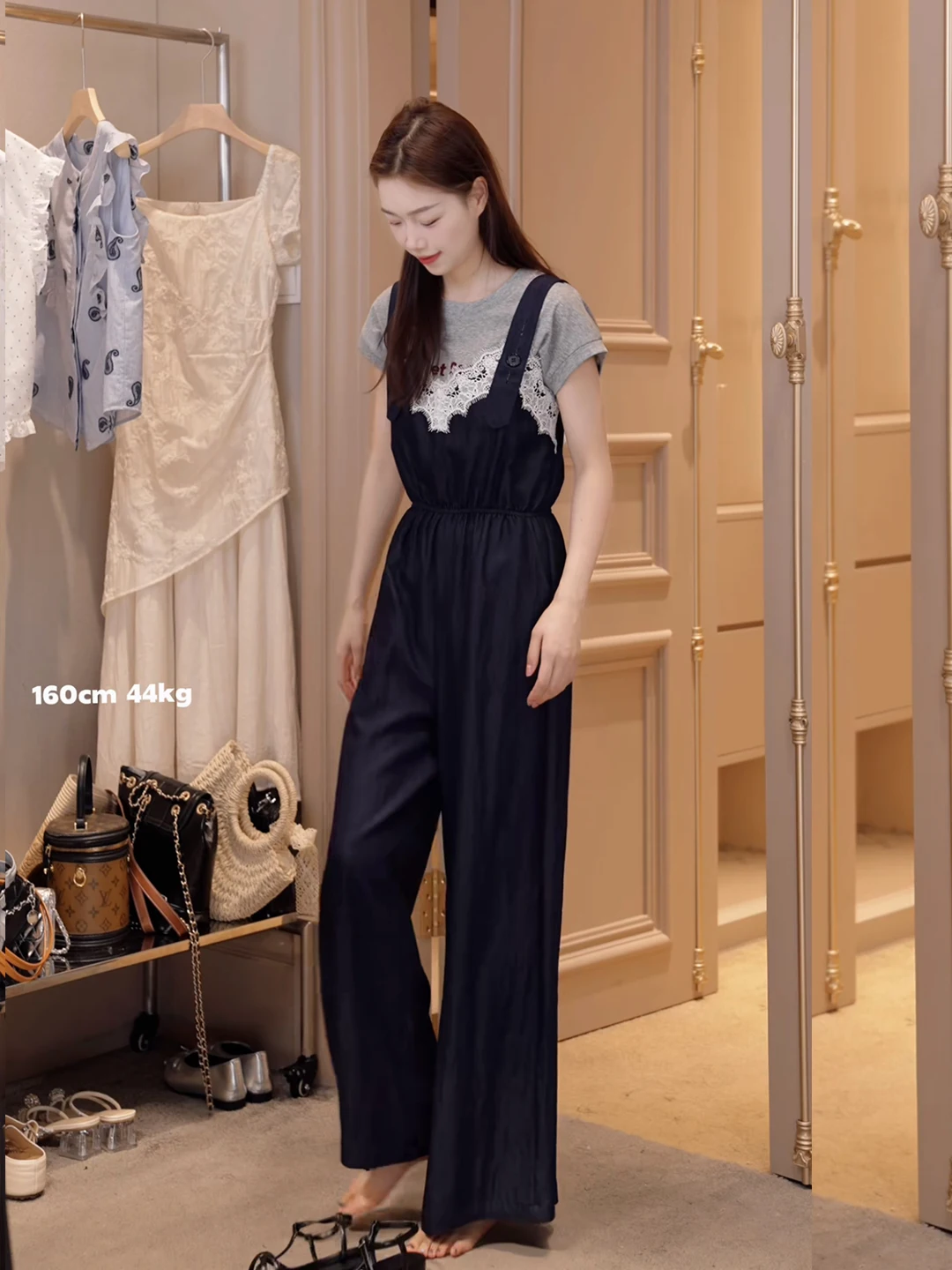 엘리 하이웨이스트 레이스 트림 비브 오버롤 여성 여름 패셔너블 고급스러운 원피스 팬츠 출퇴근용 롱 팬츠