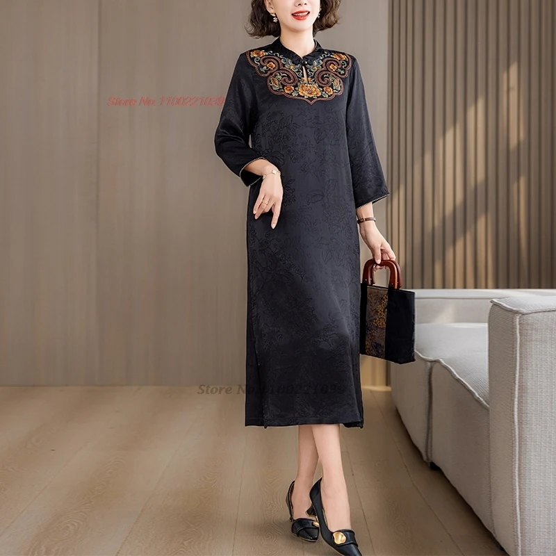 

2025 chinese improved qipao cheongsam dress national flower embroidery satin jacquard qipao oriental banquet evening dress qipao