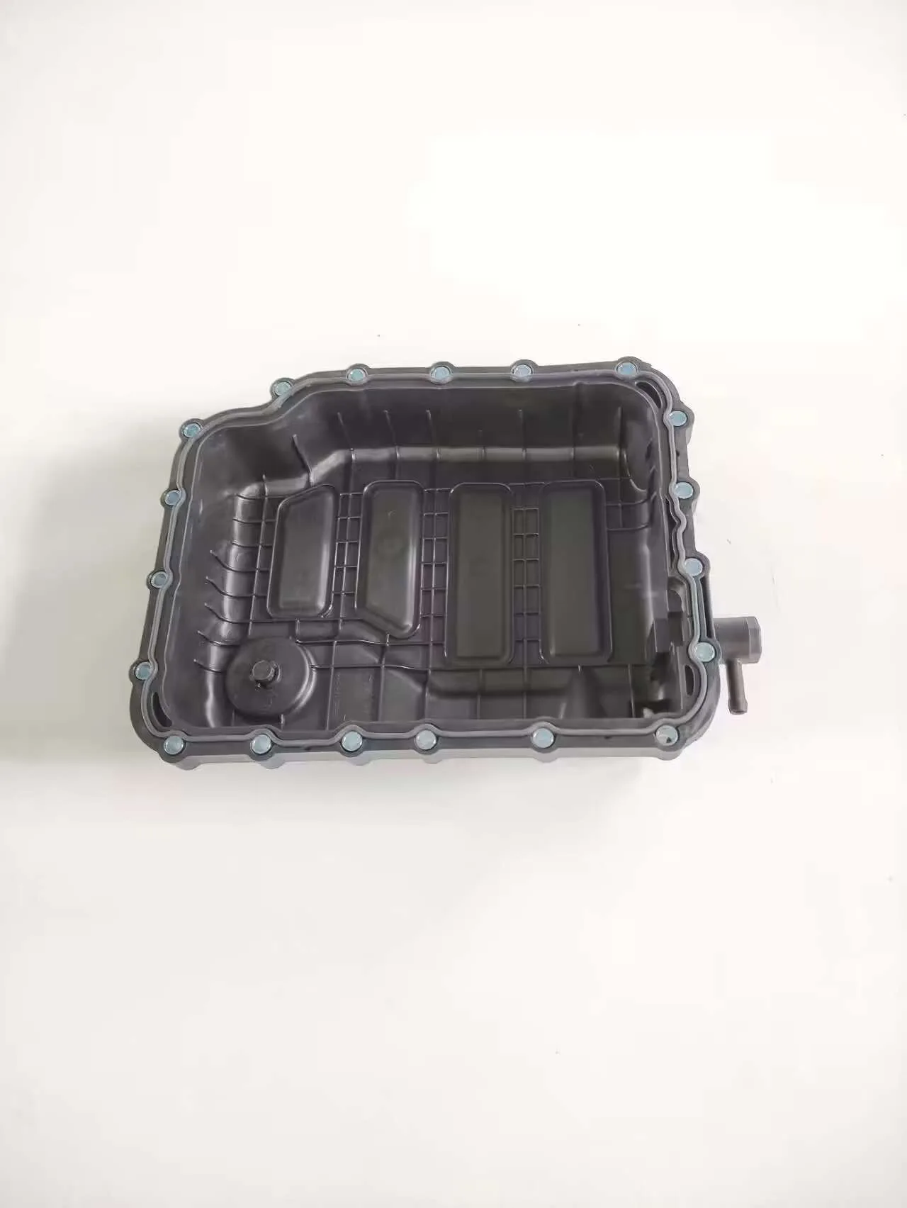 

1pc 68192621AA Transmission Pan Valve Body Cover for 2012-2017 Jeep Patriot Compass Dodge Dart Auto Accessories Replacement Part