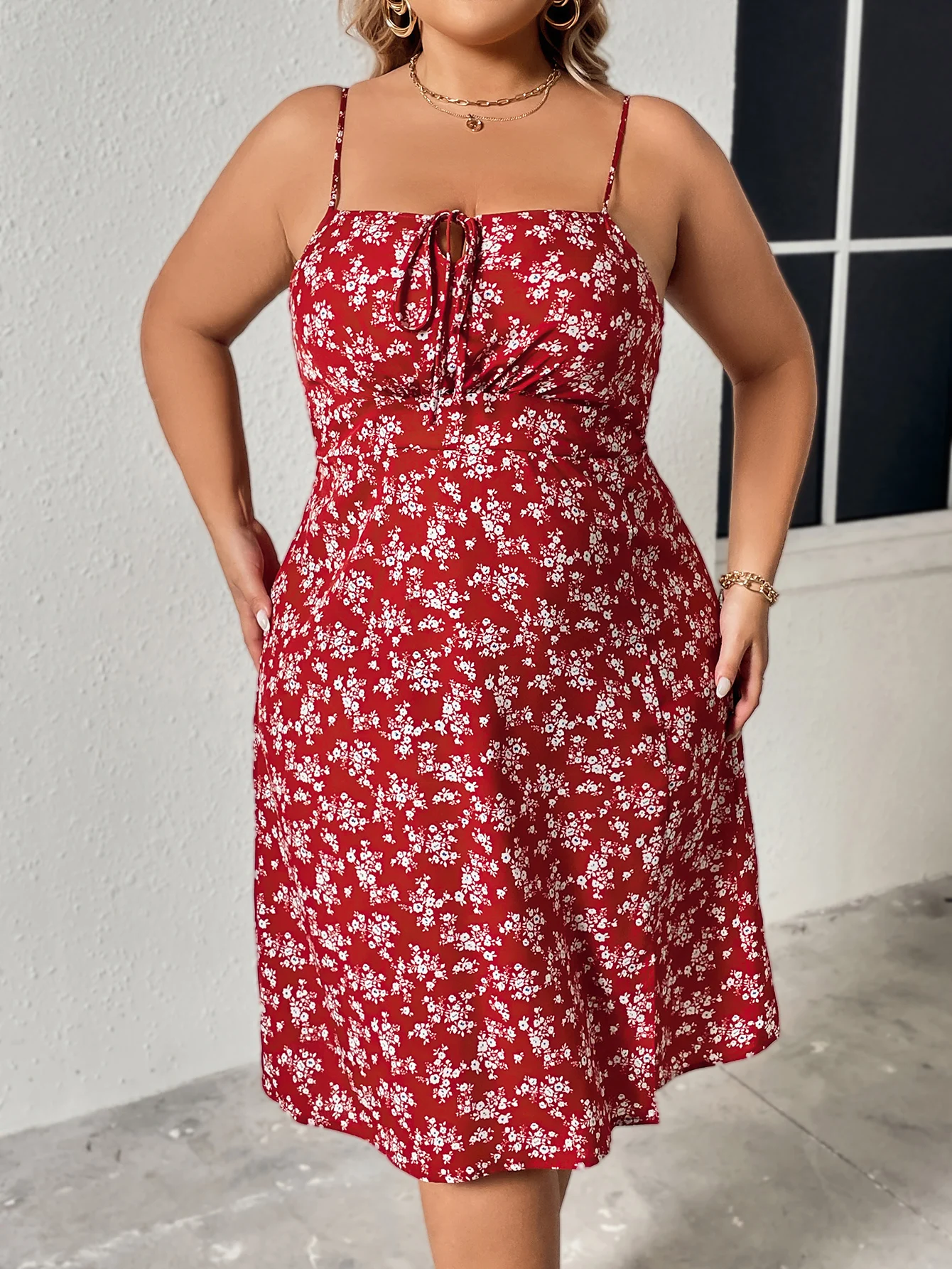 Della Mel Summer Plus Size abiti per le donne 2023 Sexy senza maniche Halter Midi Dress Casual Holiday Party Backless Short Dress