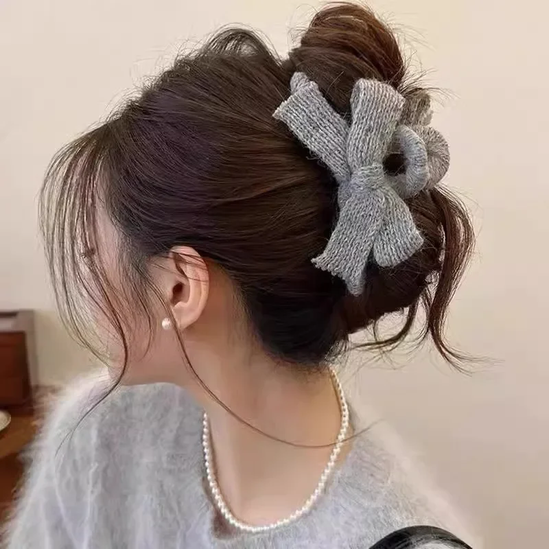 Autumn and Winter Plush Bow Grab Clip  Wool Claw Clip Accesorios Para El Cabello  Крабик Для Волос  Hair Accessories for Women