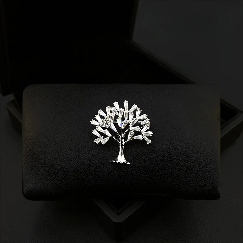 

Classic Shining Pachira Macrocarpa Tree Brooch Men and Women High-Grade Suit Ornament Cardigan Pin Sweater Corsage Jewelry 5566