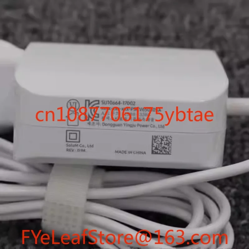 Second-hand  laptop power supply 19V3.42A 3011 small mouth white thin mouth W16-065N4D ultra-thin book