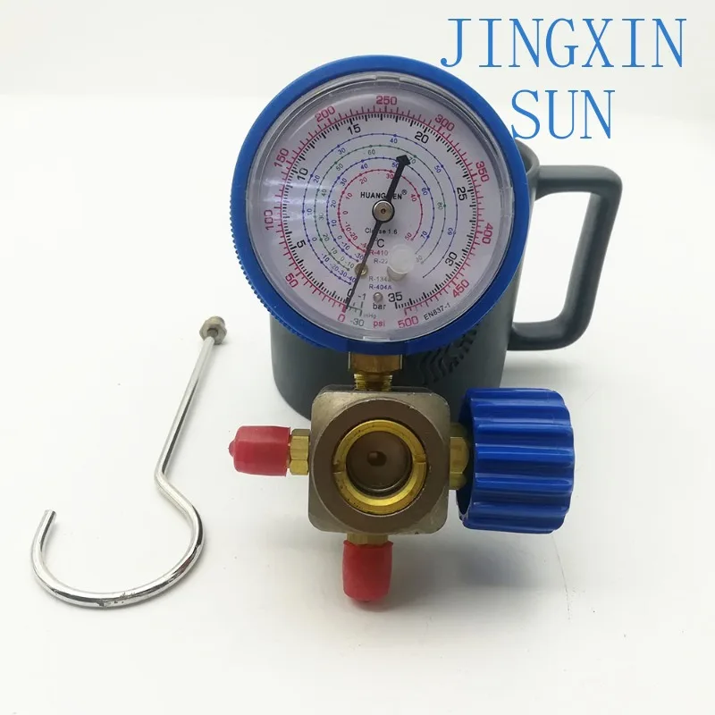 Refrigerant single manifold gauge with single valve and aiming glass