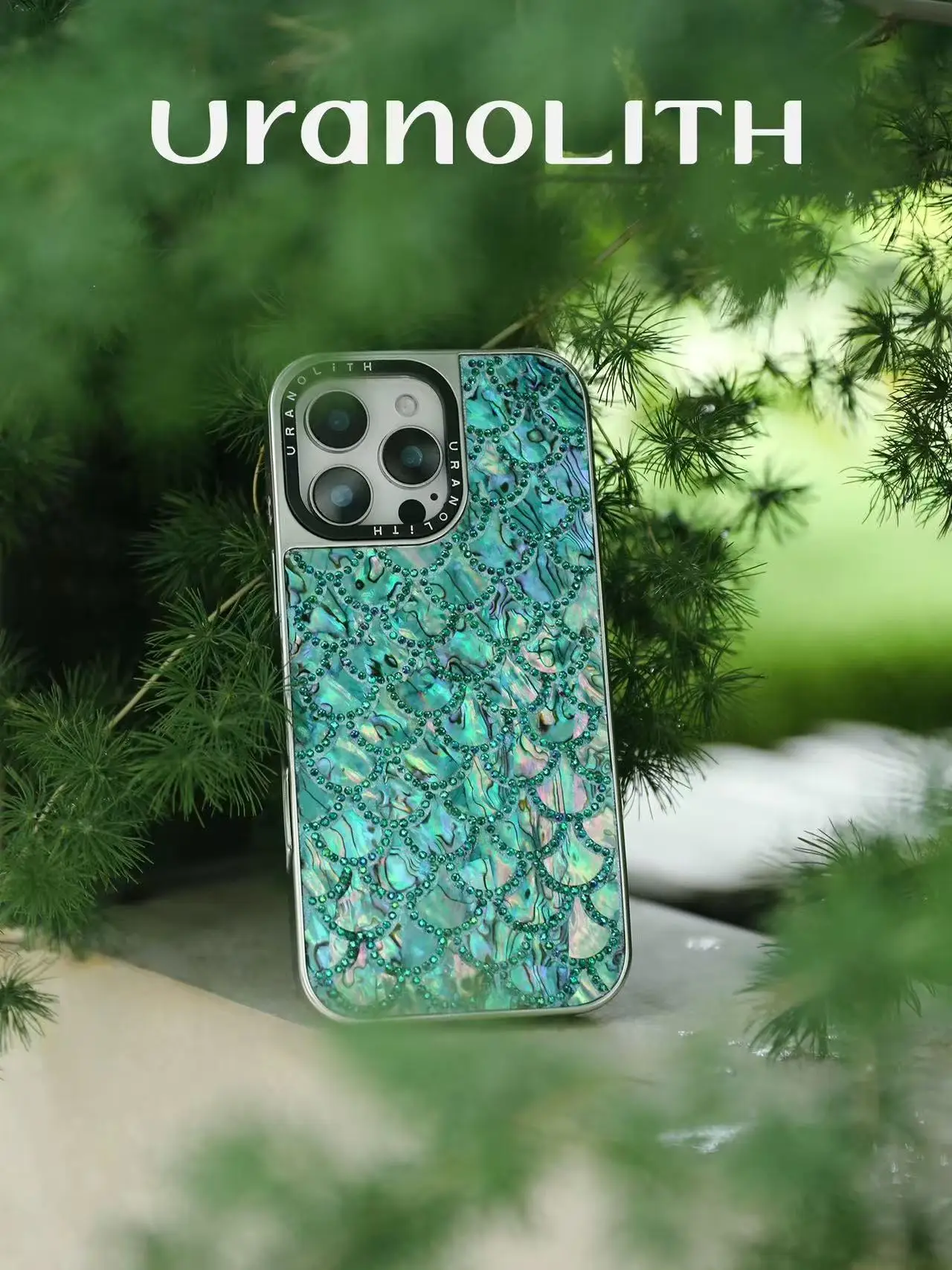 

Crystal diamond jewelry paired with natural mother-of-pearl magnetic phone case, suitable for Apple phones
