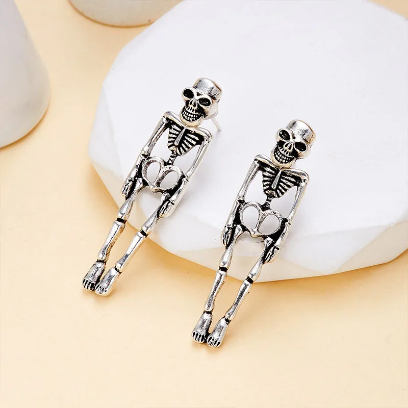 Darkness Halloween Startling Skeleton Skull Hanging Drop Earrings Exaggerated Punk Style Body Skeleton Ghost Earrings Jewelry