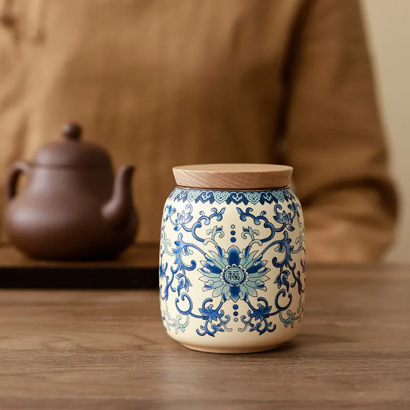 Tea can, ceramic blue and white Ru kiln tea can, small portable ceramic sealed can