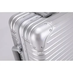 Full Aluminum Magnesium Suitcase Luggage Aluminum Frame Luggage Password suitcase on wheels 20/24/26/29middle size luggage