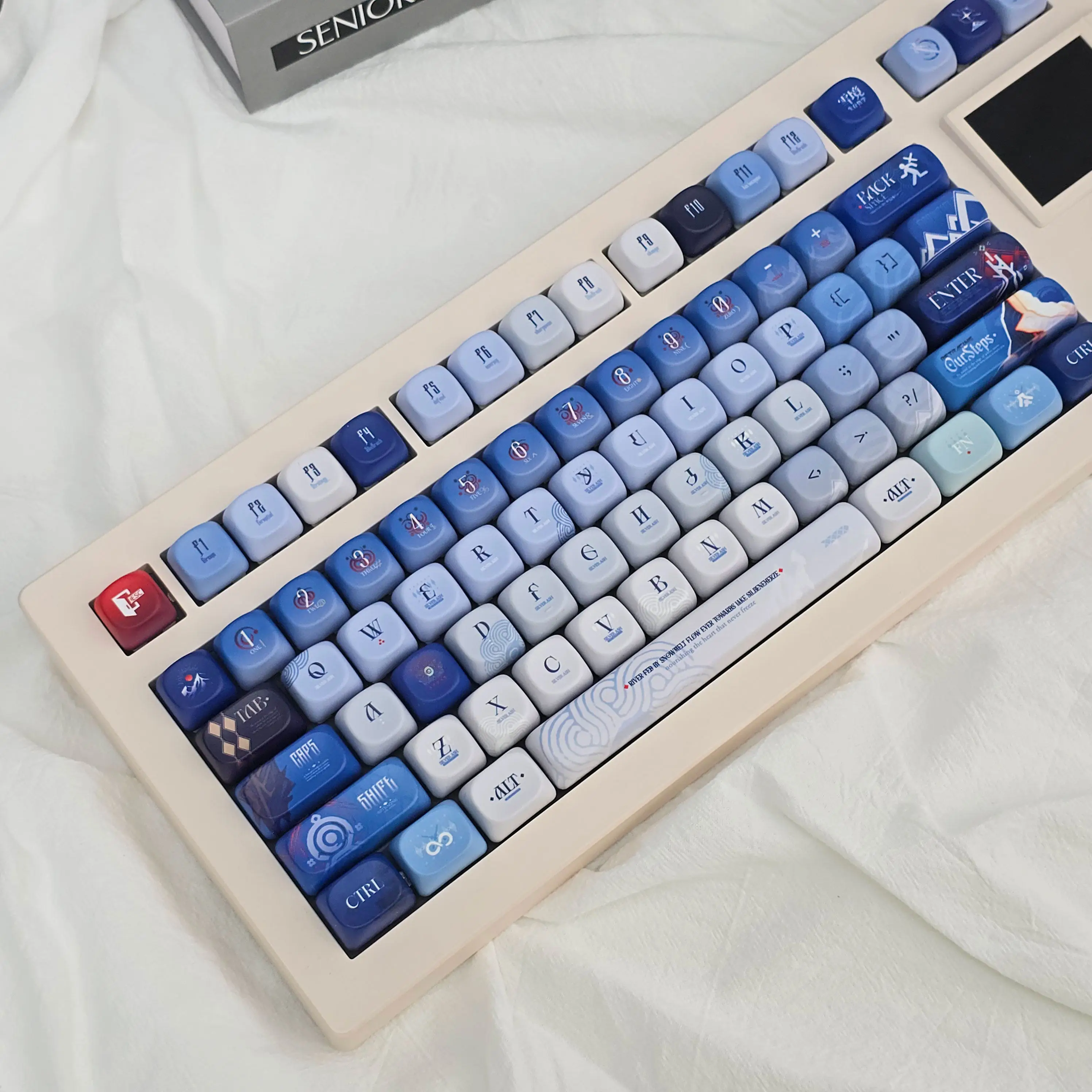 Snow Mountain Keycaps Winter Blue Key Cap 120 Keys Game Key Cap Set Cherry MOA PBT Keycap for Made68 Mad68 Wooting 60