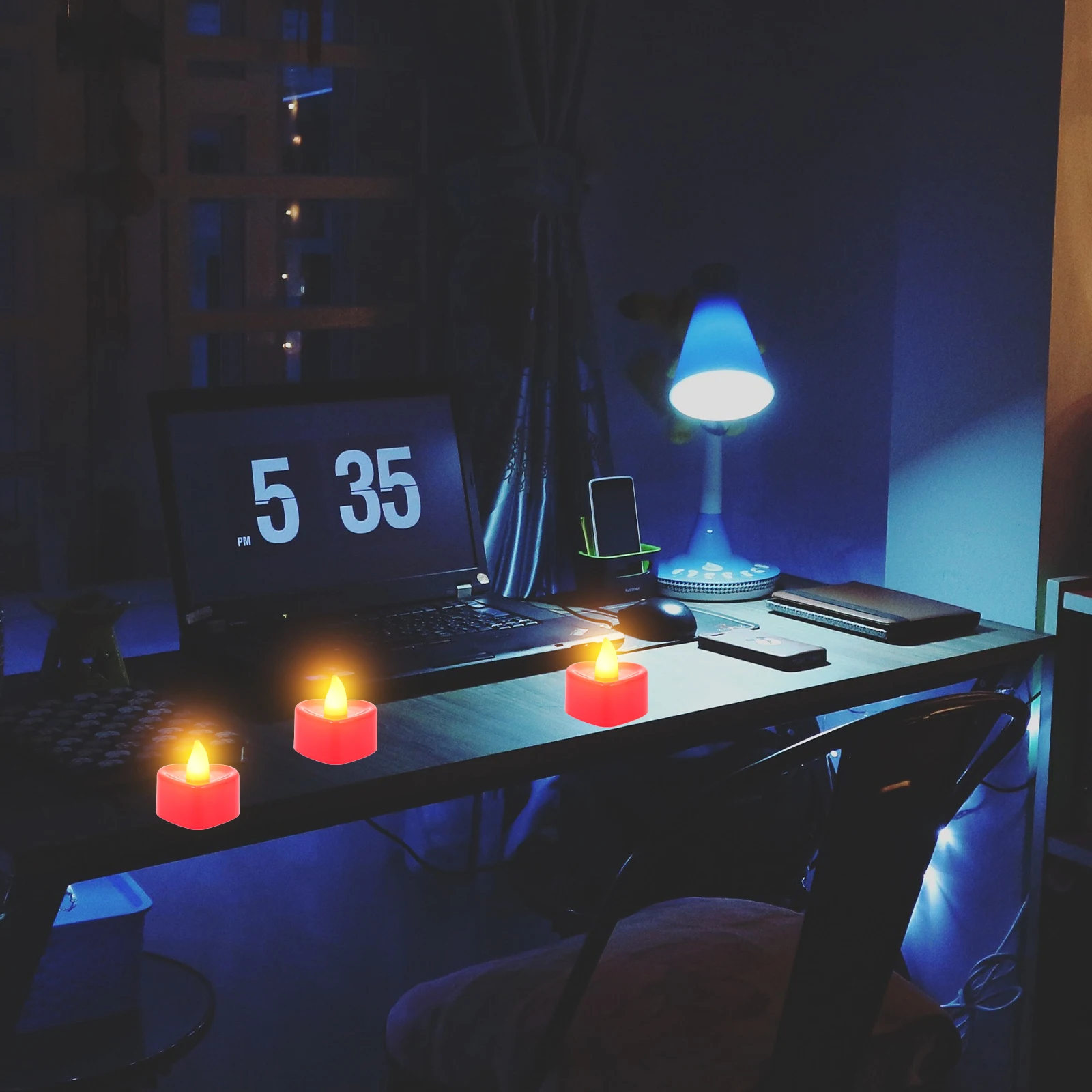 

24 Pcs Heart Shaped Electric C LED Small Flameless Red Table Lamp Desktop nament Powered Plastic LED Lighting