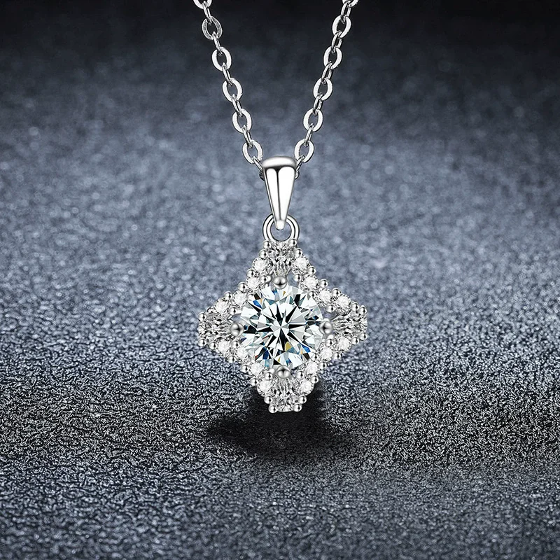 

S925 pure silver women's necklace plated with 20k gold moissanite square popular fashion jewelry couple accessories