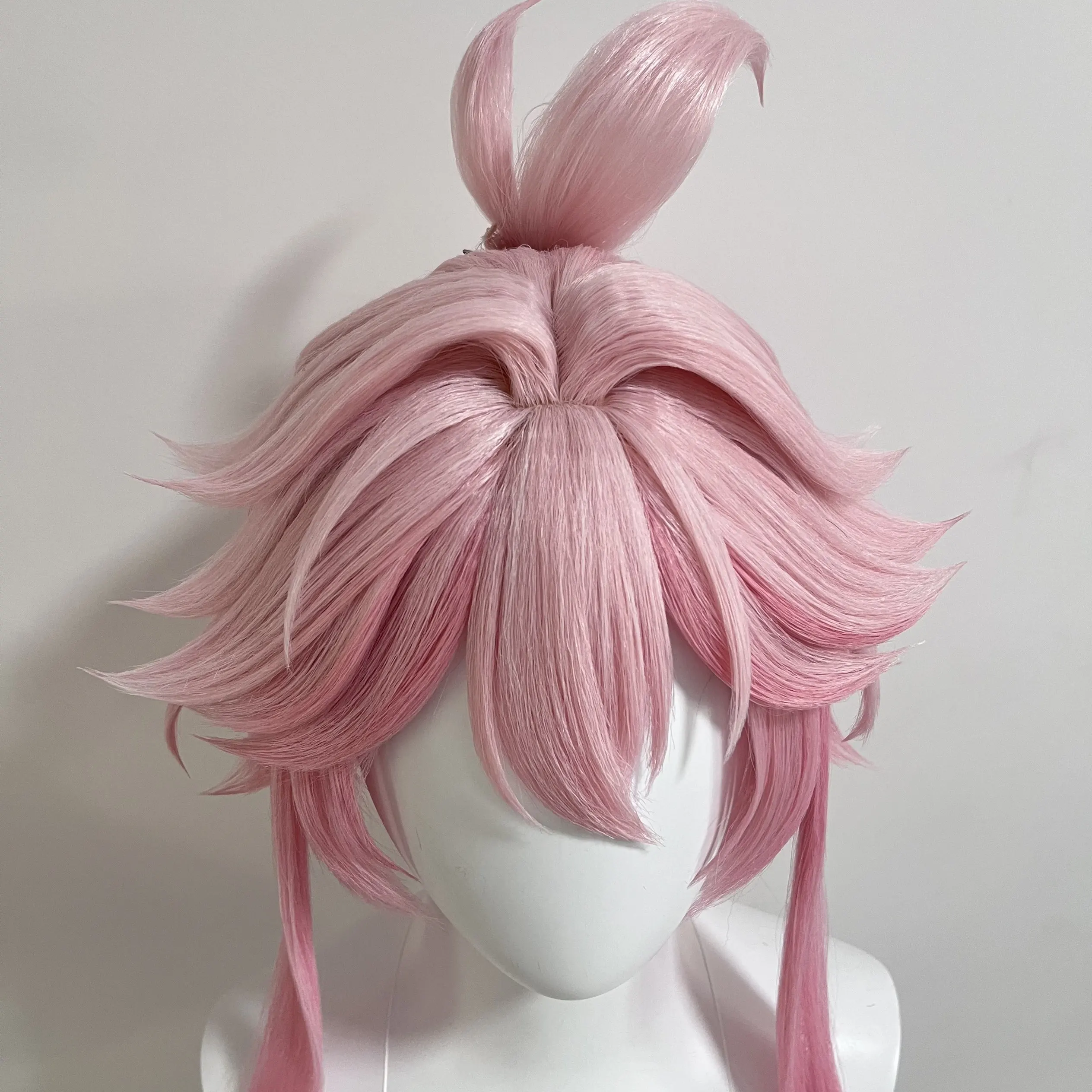 Fotografia 6: Peruca Estilizada Evanescia Cosplay Game Honkai Star Rail HSR Curta 40CM Cabelo Rosa Gradiente Feminina Para Festa de Halloween ‌   Peruca
