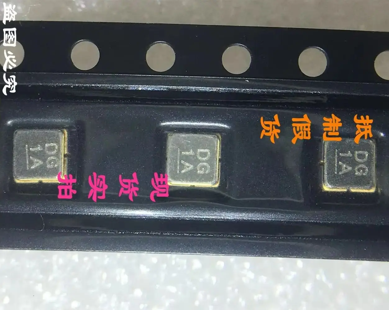 

10 шт./TA0967A шелкография DG 1561 МГц фильтр оригинальный подлинный