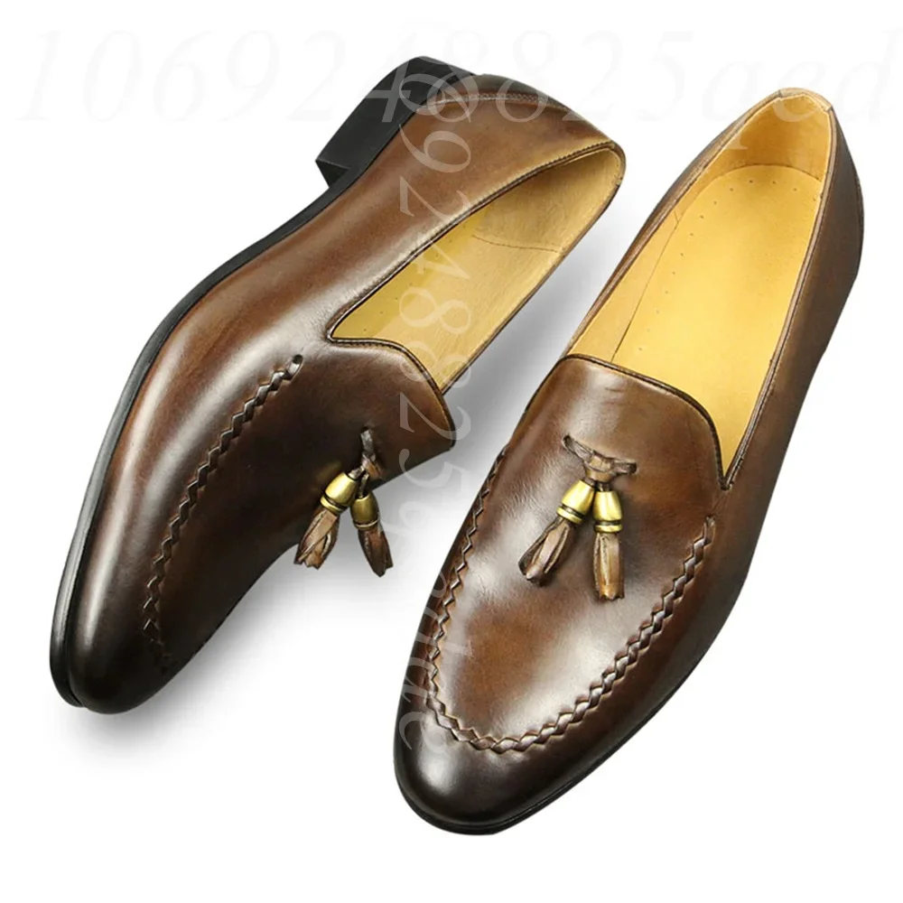 Men's  Hand-Burnished Brown Lightweight Loafers Woven Print Slip-on Dress Shoes with Tassels Decor Pointed Toe Shoes for Formal