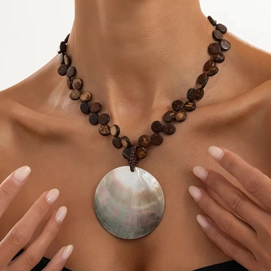 Ingemark Vintage Scallop Slice Large Round Pendant Necklace for Women Ethnic Style Wooden Beads Clavicle Chain Party Jewelry New