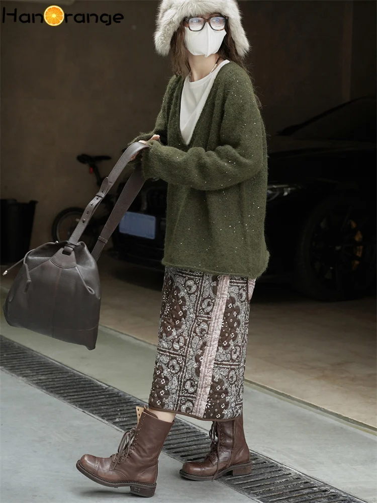 HanOrange 2025 Winter Fashion Laziness Bright Silk Deep V-neck Wool Knitted Sweater Women Loose Casual Top Green