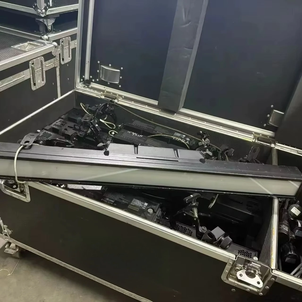 Used Stagelight Outdoor IP66 ACME PIXEL LINE STROBE 3 LED Strobe Light for Concert