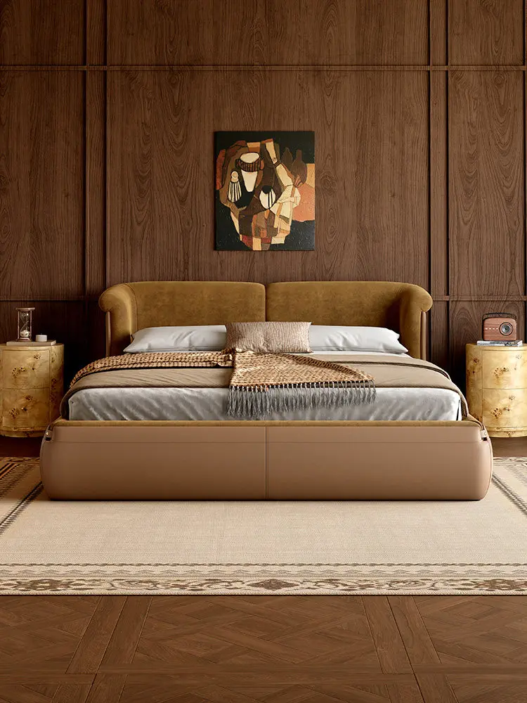 Old money wind retro leather cloth combined with master bedroom bed 2026 villa haute couture whale tail bed 1.8 meters wedding