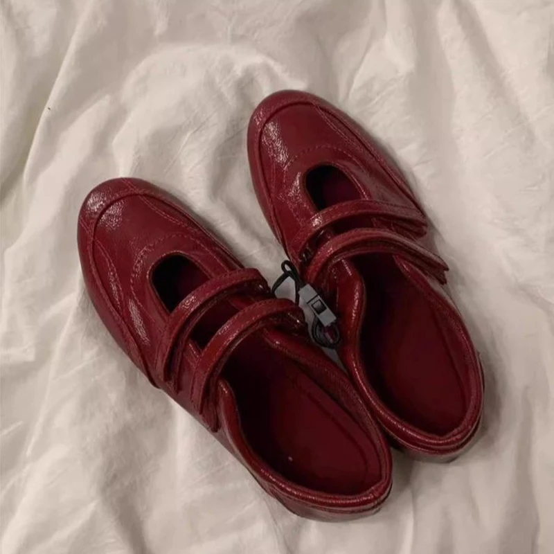 

Женские кроссовки-лоферы, модные туфли для бега и ходьбы, летние трендовые сандалии 2026, дизайнерские кожаные туфли Zapatillas