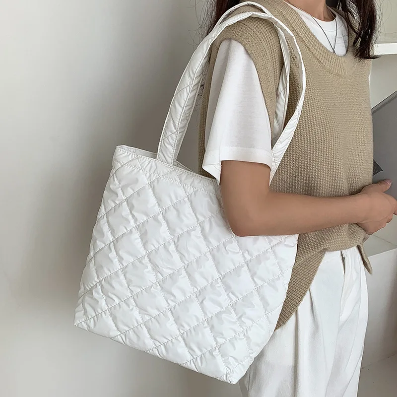 

Embroidered Lattice Shoulder Bags Luxury Slver Tote Bags Large Capacity Solid Underarm Handbags Ladies Travel Commuting Bags