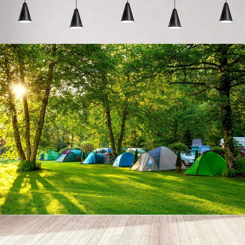 Outdoor Adventure Birthday Party - خلفية تصوير للتخييم في الغابة، خلفية