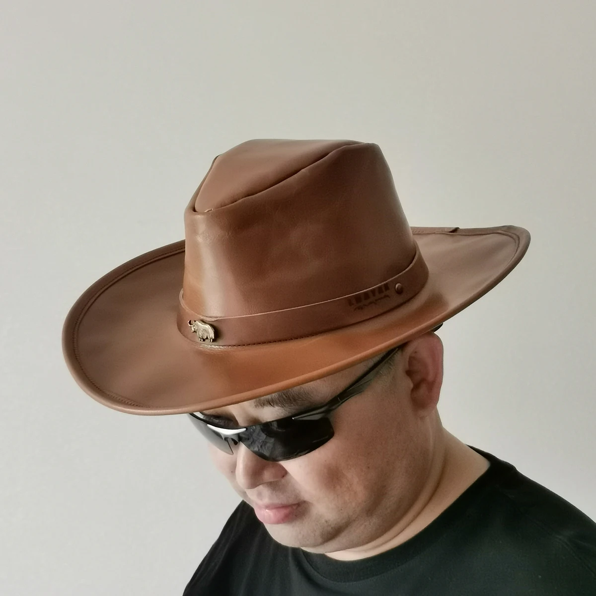 

Four seasons high quality Outdoor casual brown Big eaves hat genuine leather denim hat Unisex Cowboy hat