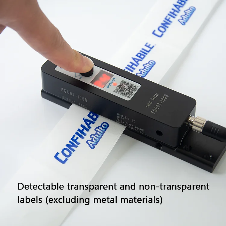 FGU07-100S Digital Display Hand Adjustment Automatic Transparent Labeling Machine Label Sensor